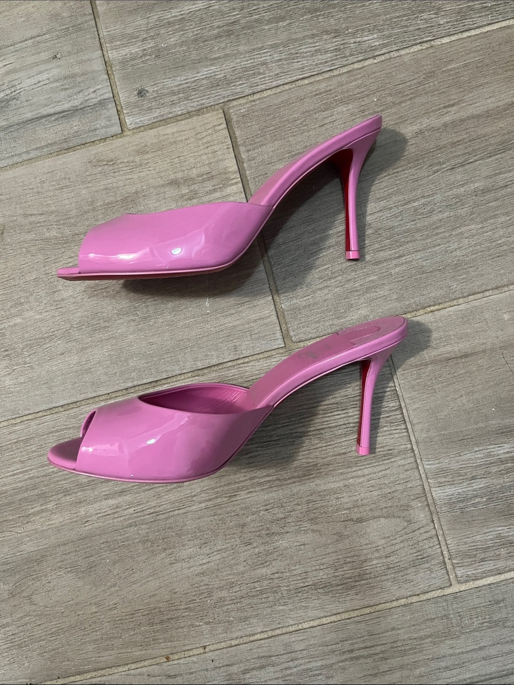 Christian Louboutin Pink Patent Open-Toe Mules Me Dolly - Picture 3 of 12